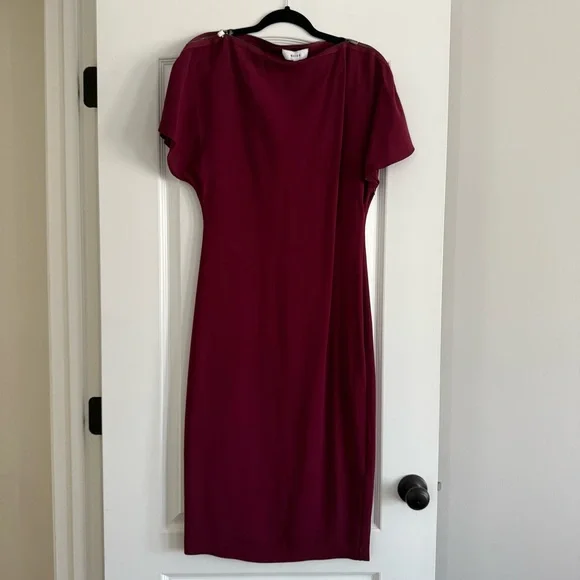 NWT REISS Josie Zip Detail Midi Sheath Dress
NWT - Picture 9 of 11